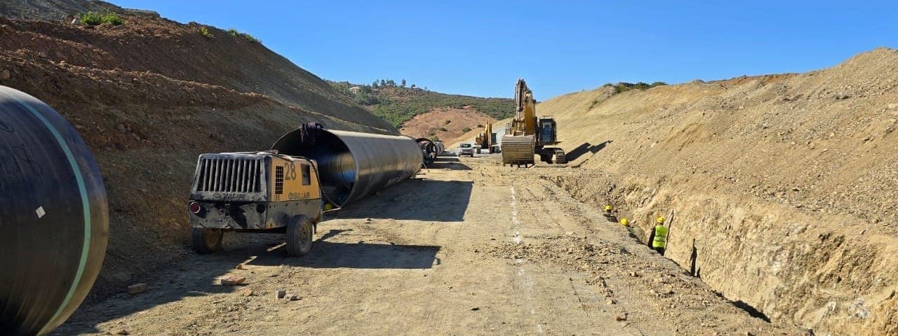 Pose des conduites de l’ouvrage de restitution du surbarrage Dar Khrofa