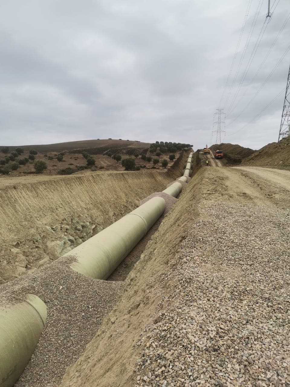 Travaux de pose d’une conduite dans le cadre de l’aménagement hydro-agricole du périmètre de Dar Khrofa